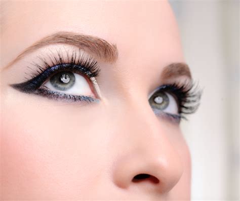 are fake lashes bad for you